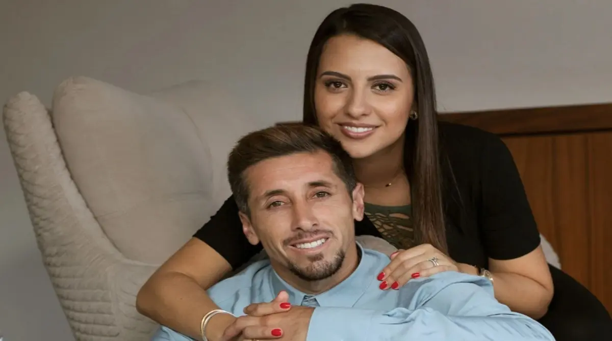 Su cambio f&iacute;sico requiri&oacute; una rinoplastia y una otoplastia y en entrevista con GQ M&eacute;xico afirm&oacute; que se sinti&oacute; completamente c&oacute;modo con su cambio, a pesar de la ola de cr&iacute;ticas y memes que su transformaci&oacute;n desat&oacute;, lo que &eacute;l no toma en cuenta.