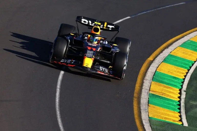 Checo Pérez comentó que pudo sufrir un accidente en el GP de Australia 2023 - Twitter @SChecoPerez