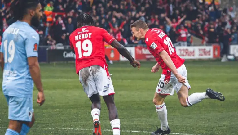 Wrexham ascendió a la cuarta división de Inglaterra. <br>@Wrexham_AFC