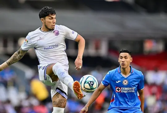 Carlos Salcedo suena para llegar a Cruz Azul.