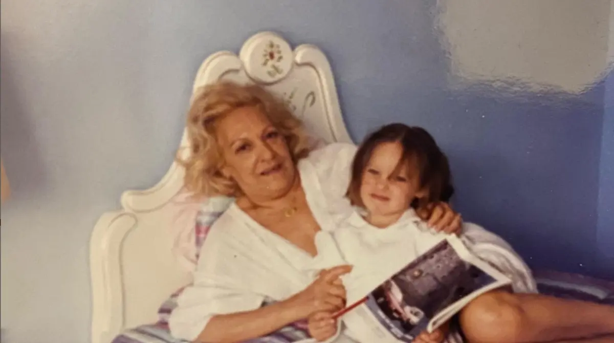 Belinda nació en Madrid, la capital española el 15 de agosto de 1989, y se mudó a México en compañía de su abuela y padres, quienes desde pequeña impulsaron su carrera en la televisión.