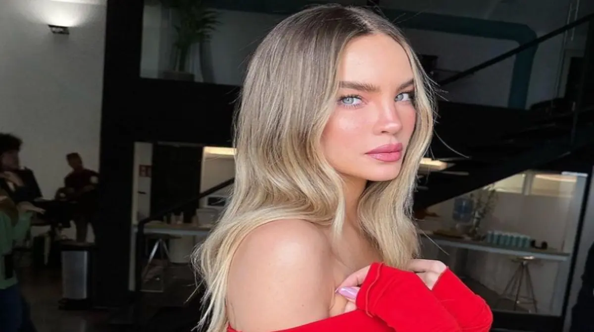 A pesar de que su expareja ya tiene una nueva novia e incluso se convertirá en papá, Belinda ha pausado su vida amorosa y aunque se le ha visto en compañía de otras personas, ella misma desmiente cualquier relación.