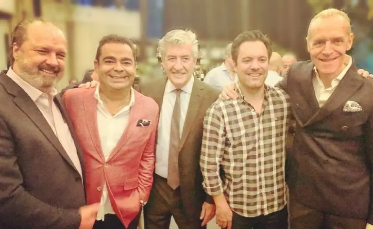 Ángel García Toraño con varios periodistas de la mesa de ESPN. (@garciatorano)