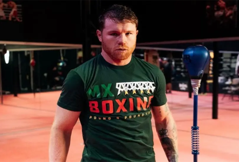 Canelo no tuvo una juventud fácil ya que se convirtió en papá muy joven. Canelo no tuvo una juventud fácil ya que se convirtió en papá muy joven.