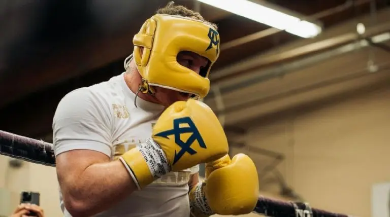 'Canelo' preparándose para su cruce contra John Ryder - @canelo