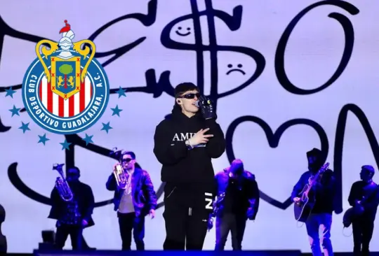 El cantante de Peso Pluma reveló el motivo por el que no pudo debutar con las Chivas a pesar de jugar con José Juan Macías.