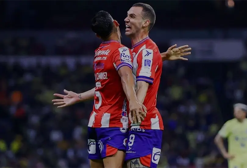 Atl&eacute;tico de San Luis est&aacute; dando un golpe de autoridad sobre Am&eacute;rica en el estadio Azteca.
