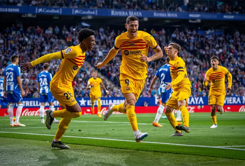 Barcelona arroll&oacute; al Espanyol, de C&eacute;sar Montes y se coronaron campeones de LaLiga