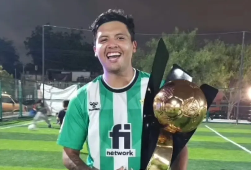 &Iacute;an presumi&oacute; un logro en el futbol amateur y termin&oacute; siendo comparado con su padre.