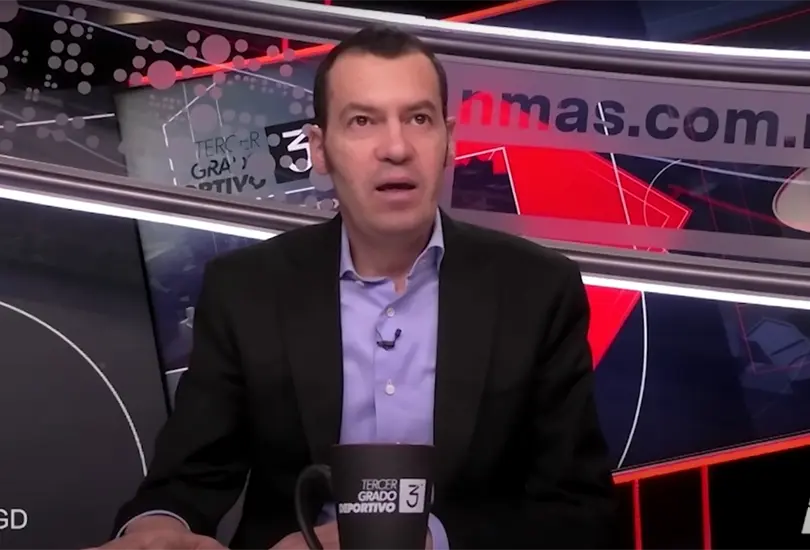 Andr&eacute; Mar&iacute;n se lanz&oacute; con todo contra Televisa en Tercer Grado Deportivo