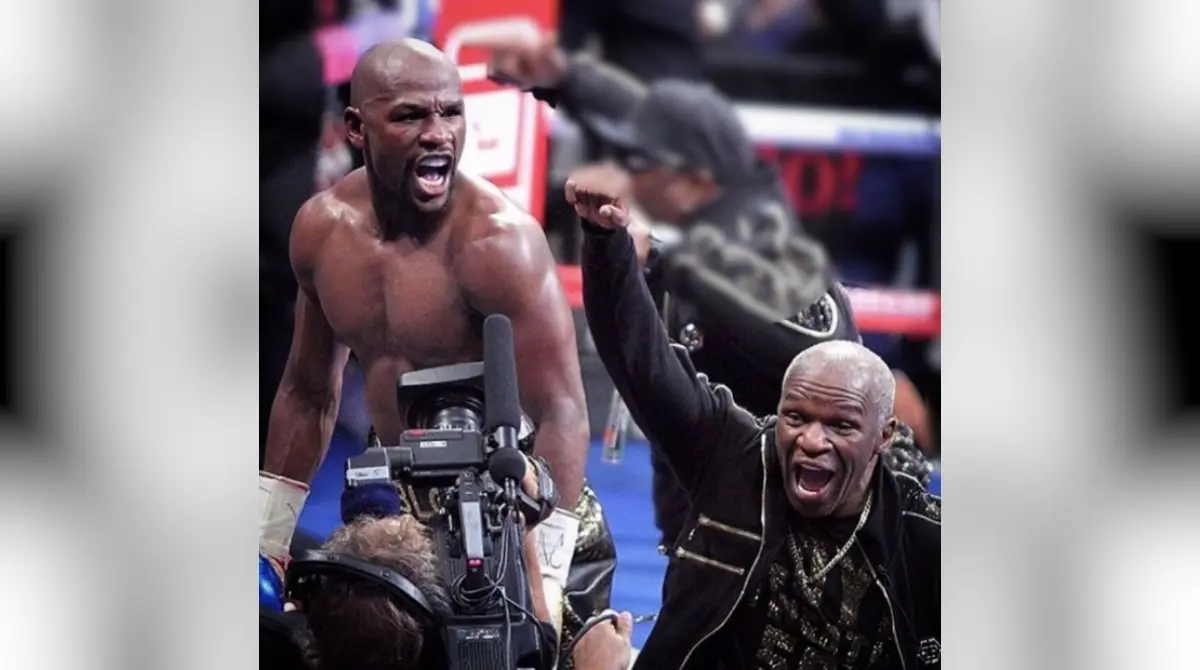 Floyd Mayweather Jr. ha superado considerablemente a su padre al ser uno de los mejores boxeadores de la historia al conquistar t&iacute;tulos de cinco divisiones y terminar invicta su carrera 50-0. Por su parte, Floyd Mayweather nunca pele&oacute; un t&iacute;tulo mundial y obtuvo un r&eacute;cord de 28-6-1.