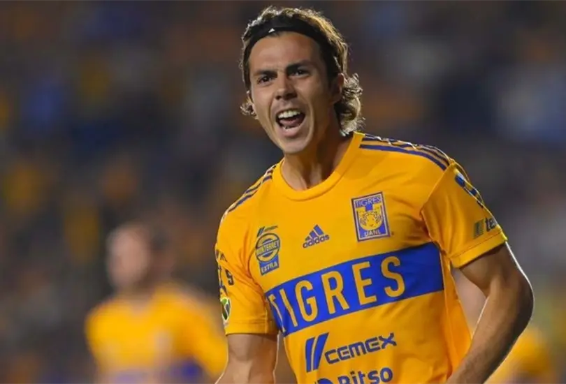 Sebasti&aacute;n C&oacute;rdova tuvo una &eacute;pica respuesta a aficionado de Chivas que le dijo que Tigres rob&oacute; la final de la Liga MX.