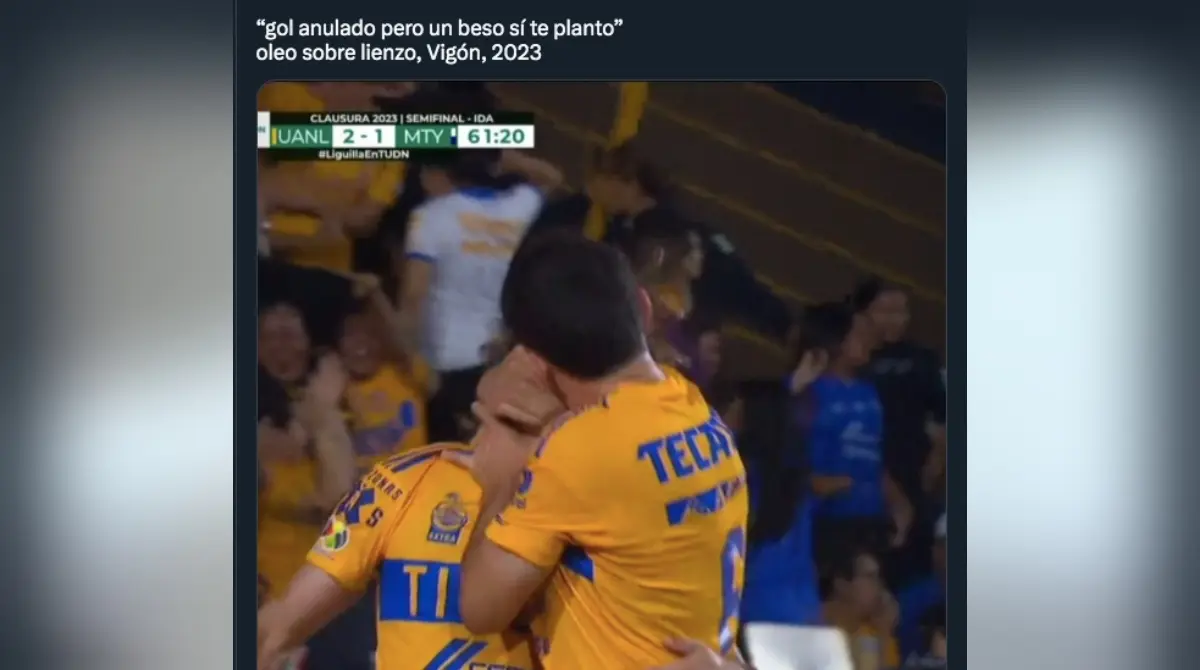El beso de Vigón a Córdova se lleva los memes en el empate de Tigres y Rayados