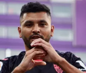 Tecatito Corona no sería campeón si el Sevilla gana la Europa League, ¿por qué?