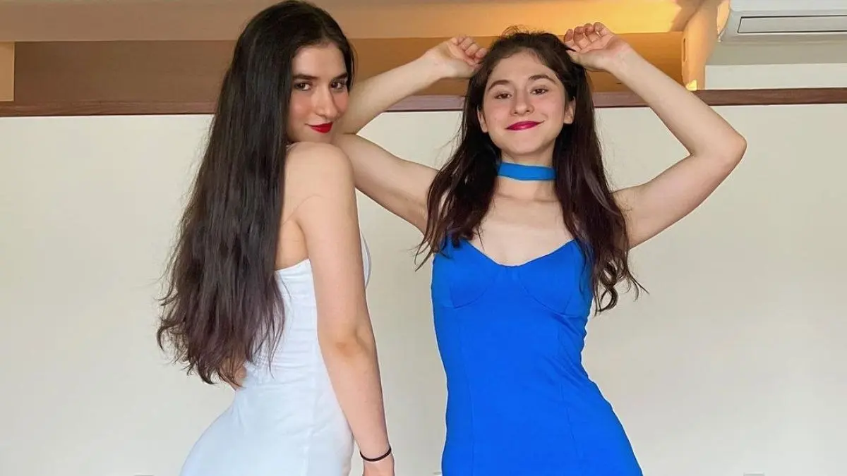 Su fama principal llegó gracias a TikTok donde aún comparten su afición por el futbol.