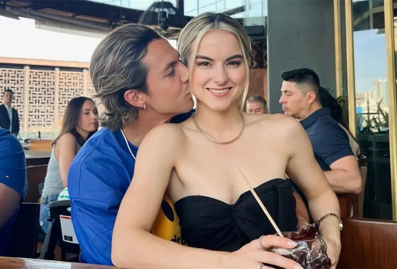 La pareja quitó todo el contenido que tenían juntos en redes sociales y la influencer salió a aclarar la situación. La pareja quitó todo el contenido que tenían juntos en redes sociales y la influencer salió a aclarar la situación.