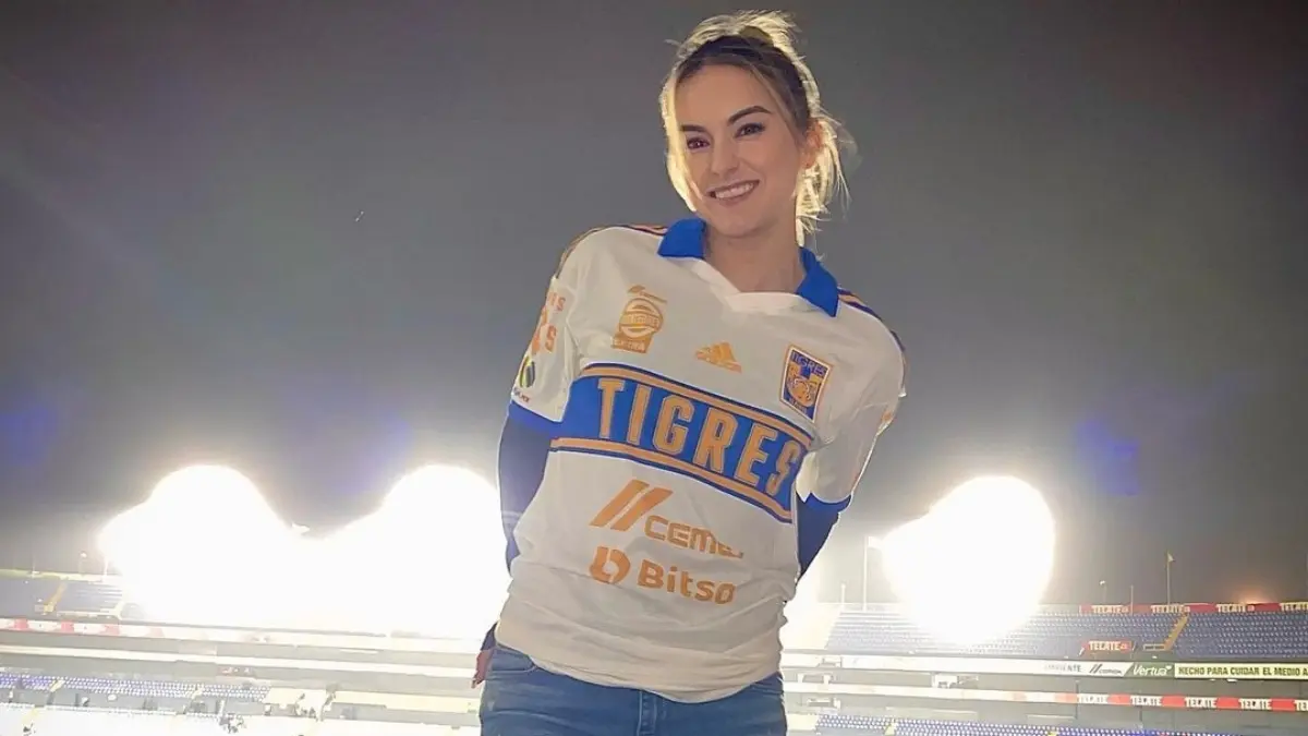 La mexicana luce feliz con el futbolista de Tigres que también es seleccionado nacional.