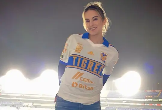 La mexicana luce feliz con el futbolista de Tigres que también es seleccionado nacional.