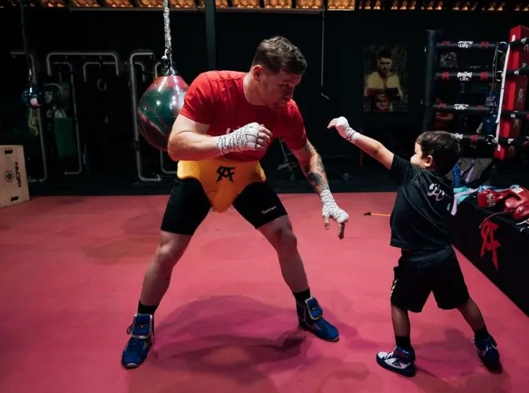 Saúl y Adiel entrenando juntos - @canelo