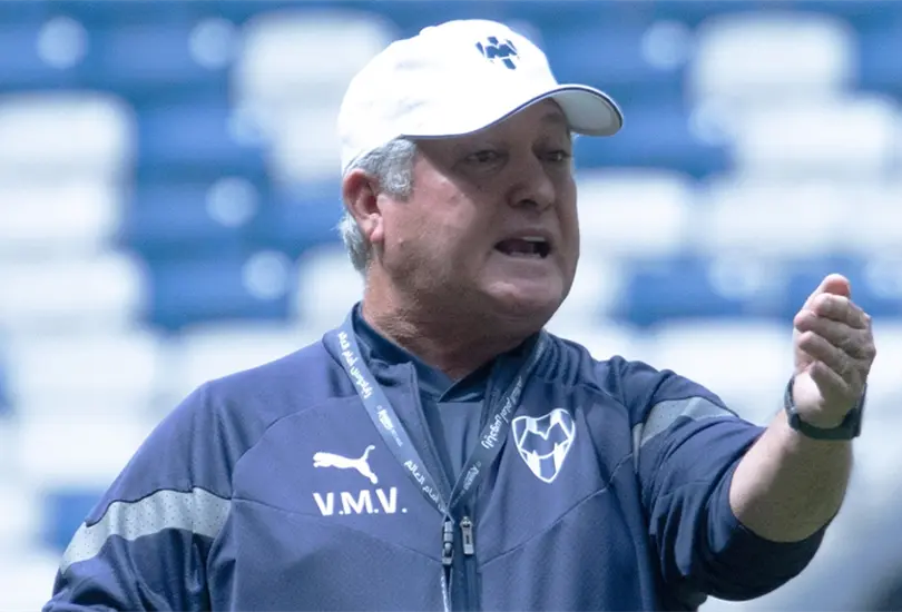 V&iacute;ctor Manuel Vucetich podr&iacute;a ser despedido luego que Rayados de Monterrey perdi&oacute; con Tigres en las semifinales del Clausura 2023
