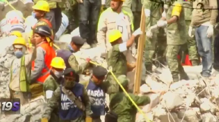 Los destrozos causados por el terremoto fueron incontables. Youtube Azteca Noticias
