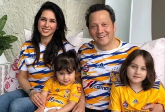 Rob Schneider y su familia ya son felino y felinas de corazón. 