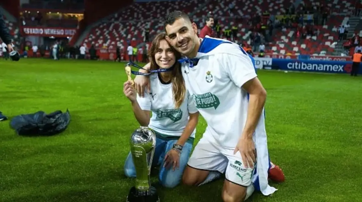 GERARDO ALCOBA. El exfutbolista uruguayo había sido campeón antes en su país, pero dentro de México nunca pudo hacerlo hasta que salió de Pumas. Estuvo con los de C.U desde 2015 hasta 2018, cayendo en una final vs Tigres. Inmediatamente de abandonar al equipo resultó campeón con Santos Laguna.