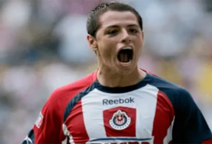 Se revel&oacute; el equipo que ya contact&oacute; al Chicharito para ficharlo en el 2024 despu&eacute;s de que fue colocado en Chivas