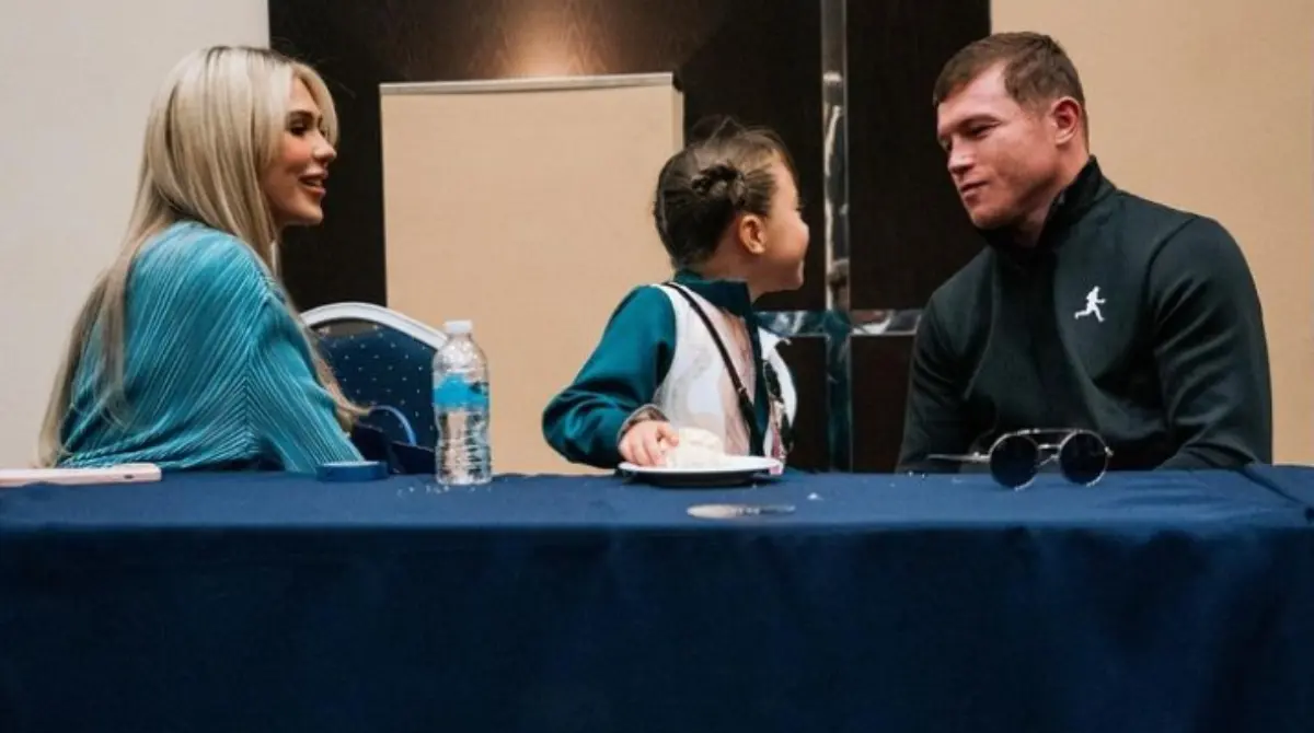Fernanda G&oacute;mez, Sa&uacute;l 'Canelo' &Aacute;lvarez y su hija Mar&iacute;a Fernanda son una familia unida y feliz, y ya tiene listos los preparativos para la pelea del boxeador para defender su t&iacute;tulo frente a John Ryder.