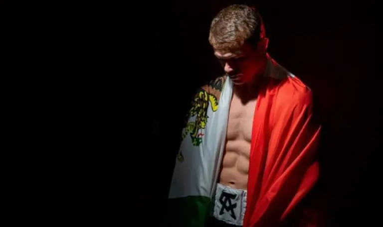 Saúl 'Canelo' Álvarez dejó de ser amateur a los 15 años. (@canelo)
