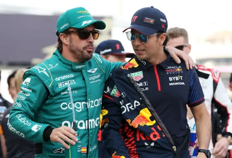 Checo P&eacute;rez y Fernando Alonso protagonizaron un momento divertido despu&eacute;s de las clasificaciones del GP de Miami donde le hizo una broma.