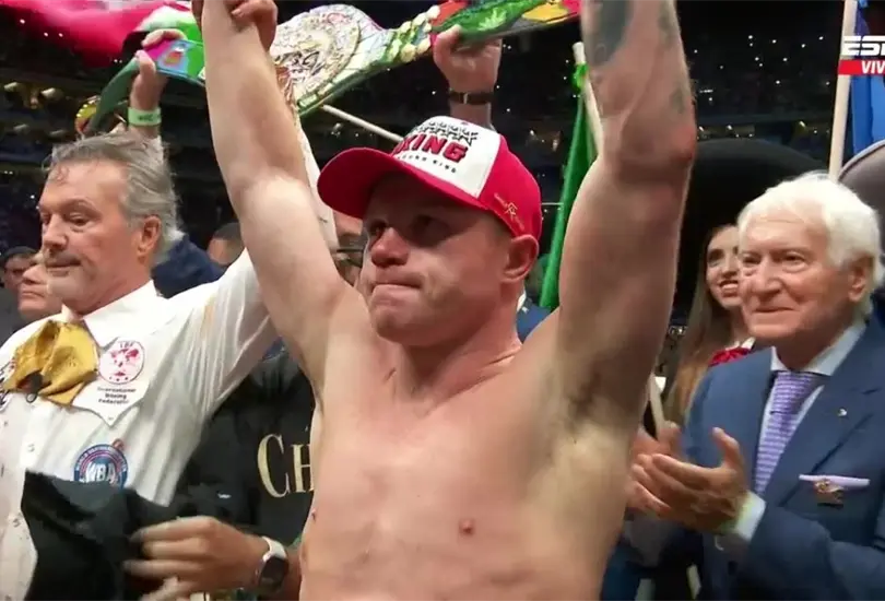 Sa&uacute;l Canelo &Aacute;lvarez se llev&oacute; eol triunfo en su regreso a Guadalajara despu&eacute;s de 12 a&ntilde;os ante un John Ryder que sali&oacute; respond&oacute;n.