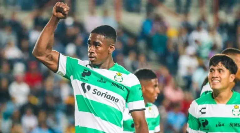 Santos ganó en un partido de infarto y se mantiene en la lucha. Instagram @clubsantos