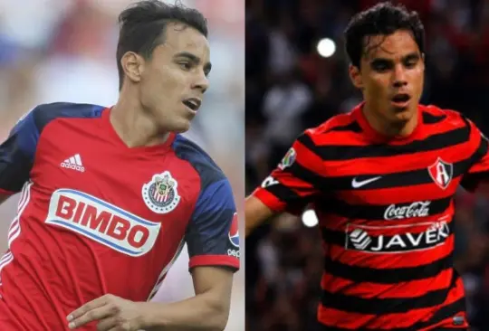 Omar Bravo es uno de varios jugadores que vistieron las playeras de Chivas y Atlas