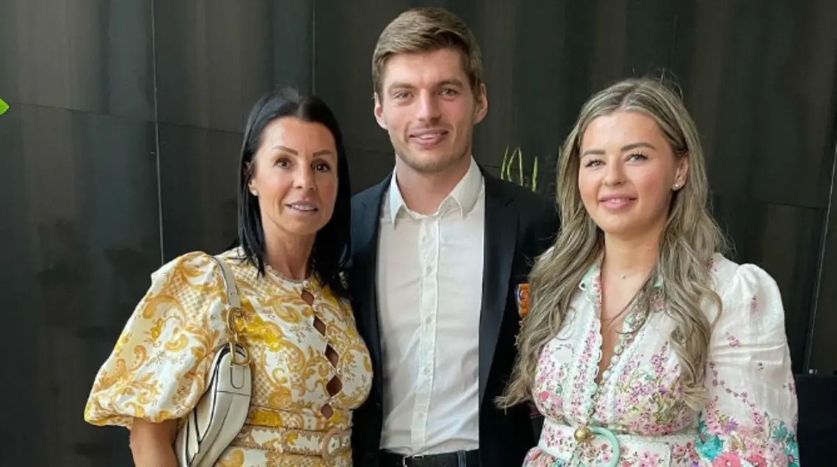 Sophie Kumpen, la madre del campe&oacute;n de Red Bull, demostr&oacute; su enojo a los ataques a Max y llam&oacute; a P&eacute;rez un 'esposo infiel', refiri&eacute;ndose a cuando el mexicano bail&oacute; con una mujer en una fiesta luego de ganar el Gran Premio de M&oacute;naco 2022.