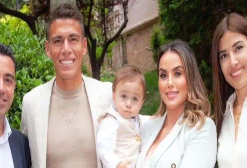 H&eacute;ctor Moreno y su familia estuvieron acompa&ntilde;ados de Xavi Hern&aacute;ndez y N&uacute;ria Cunillera durante el bautizo de Brunito.
