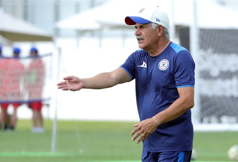 Tuca Ferretti y la directiva de Cruz Azul tendr&iacute;an problemas luego del caso Matheus D&oacute;ria