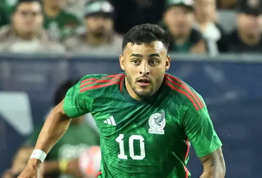 Tras ser separado de las Chivas por indisciplina, reportan que Alexis Vega no regresaría a las convocatorias de la Selección Mexicana.