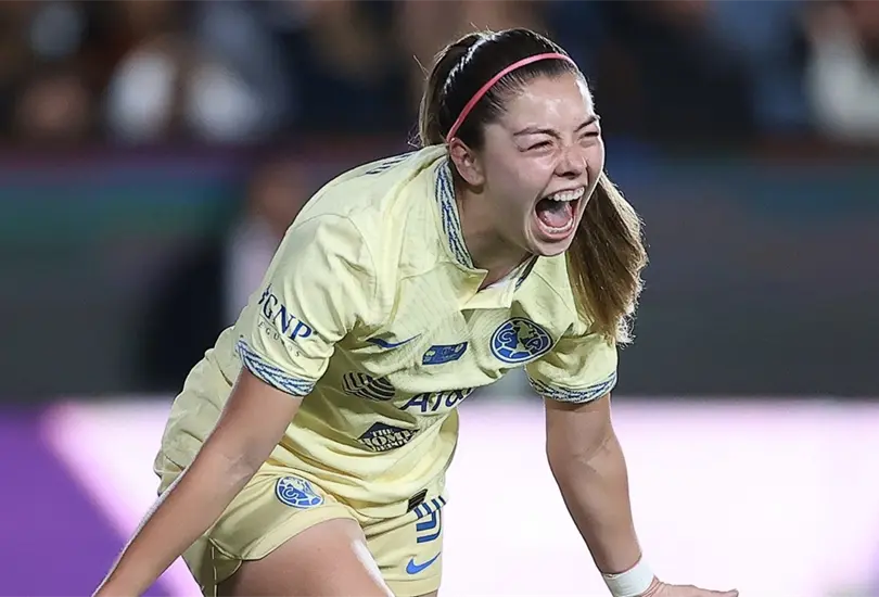 Katty Mart&iacute;nez celebra la victoria del Am&eacute;rica Femenil.