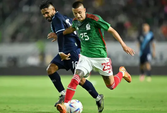 Roberto Alvarado es convocado para disputar la Copa Oro.