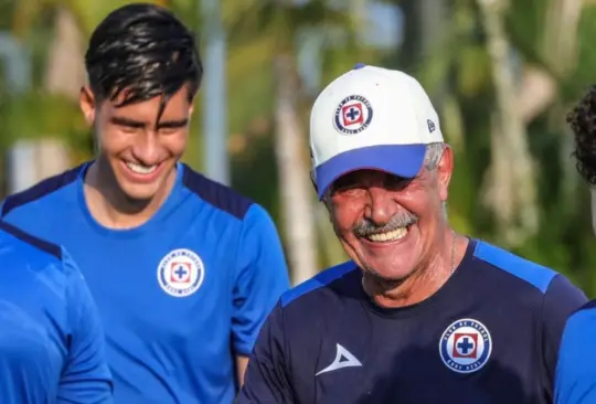 Las equipaciones de Pirma ya se muestran en las cuentas oficiales del Cruz Azul.