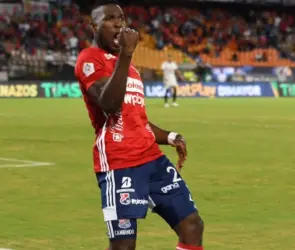 ¿Quién es Diber Cambindo, el fichaje de Cruz Azul que habría llegado con todo y lesión?