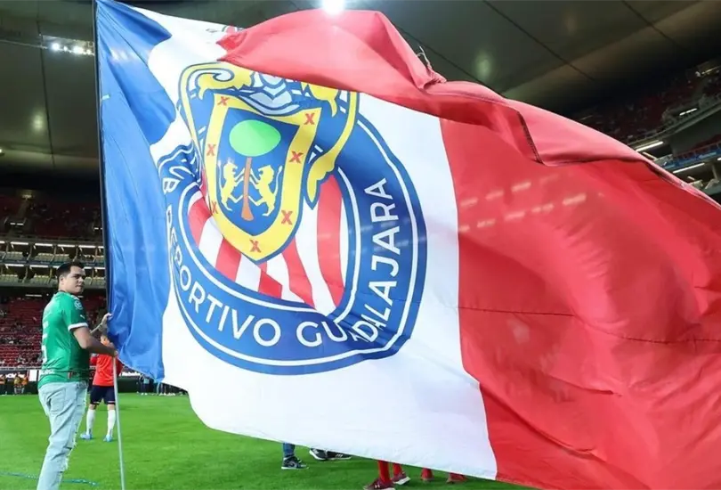 Chivas estar&iacute;a esperando a su pr&oacute;ximo fichaje que llegar&iacute;a desde el futbol europeo.