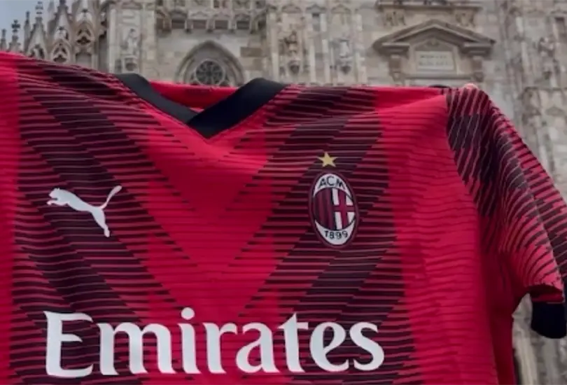 Milan estaría pensando en un fichaje para los próximos años; se puede convertir en su siguiente ícono. Milan estaría pensando en un fichaje para los próximos años; se puede convertir en su siguiente ícono.