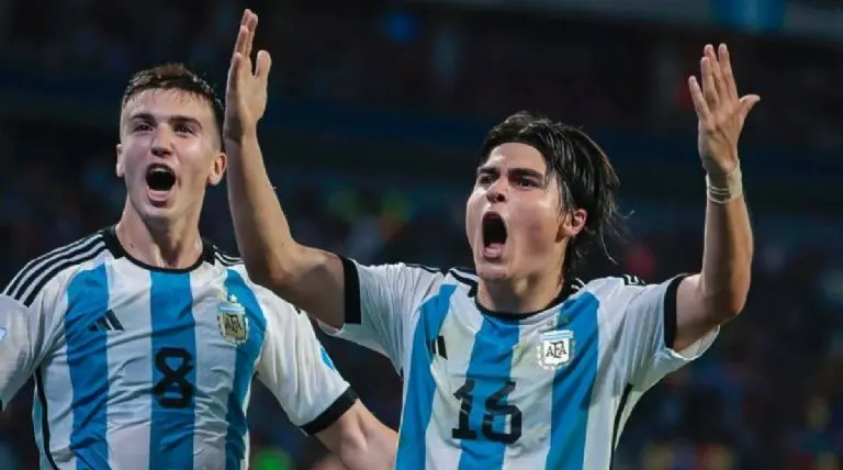 El mediocampista muestra su orgullo de pertencer a la Albiceleste. Instagram @lukaromero10
