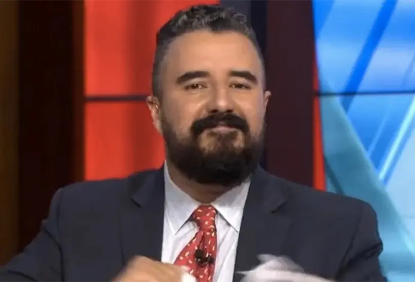 &Aacute;lvaro Morales invit&oacute; a votar por un partido pol&iacute;tico.