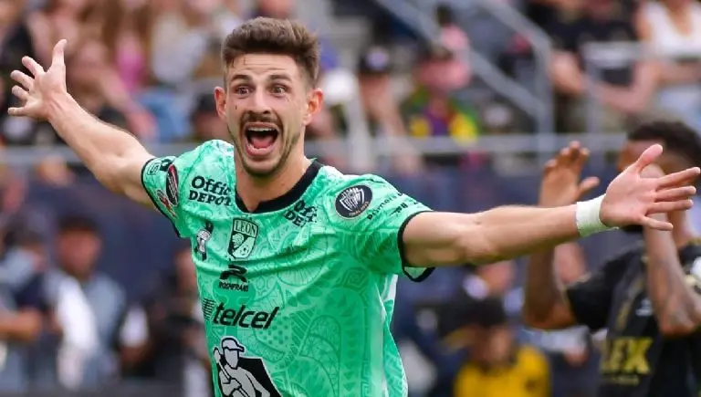 Lucas di Yorio anotó el gol que sentenció el título de León. @TheChampions