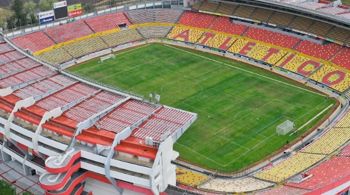 ESTADIO MORELOS. El recinto de Morelia vivió un partido de México contra Bulgaria en 2001.