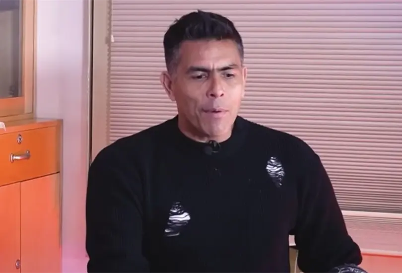 Oswaldo S&aacute;nchez fue duramente criticado en redes sociales por autonombrarse portero ic&oacute;nico