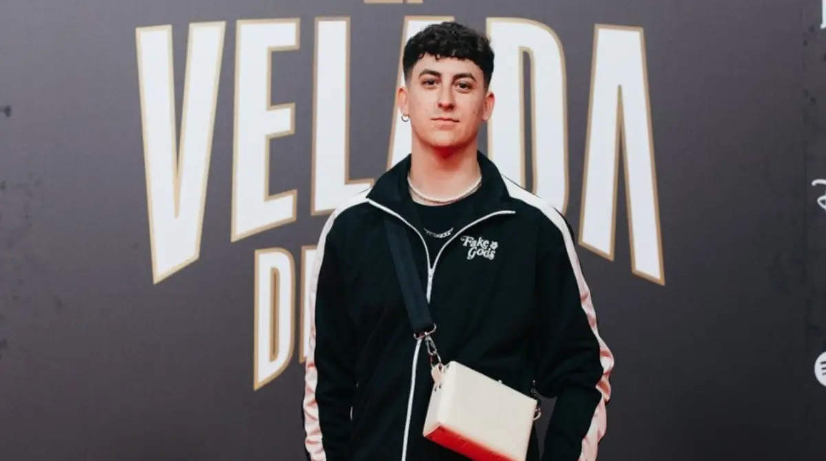 La influencer confirmó que su noviazgo con Javi Ruiz terminó luego de publicar un video en su cuenta de TikTok explicando que él no la veía como una prioridad mientras que toda la vida de ella giraba en torno al Youtuber, y cuando no tuvo interés en salvar la relación Nadia supo que no la quería.